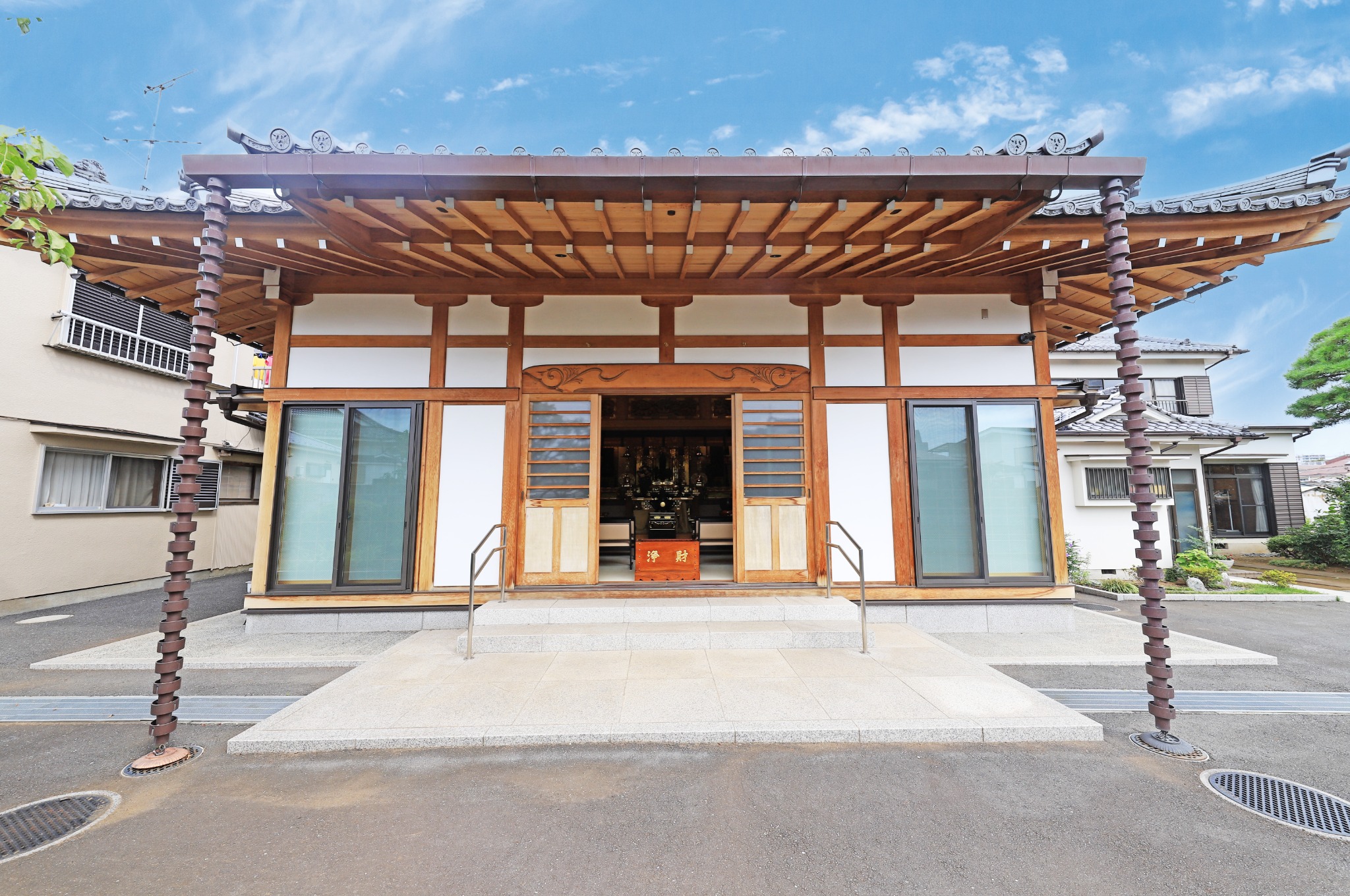 延重寺 本堂